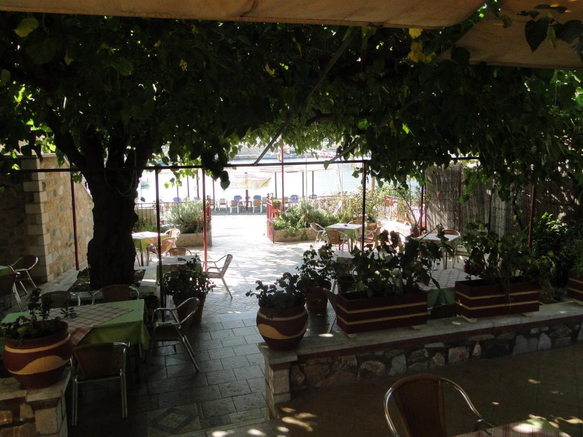 Porto Sabatiki Hotel Sampatiki Exterior photo