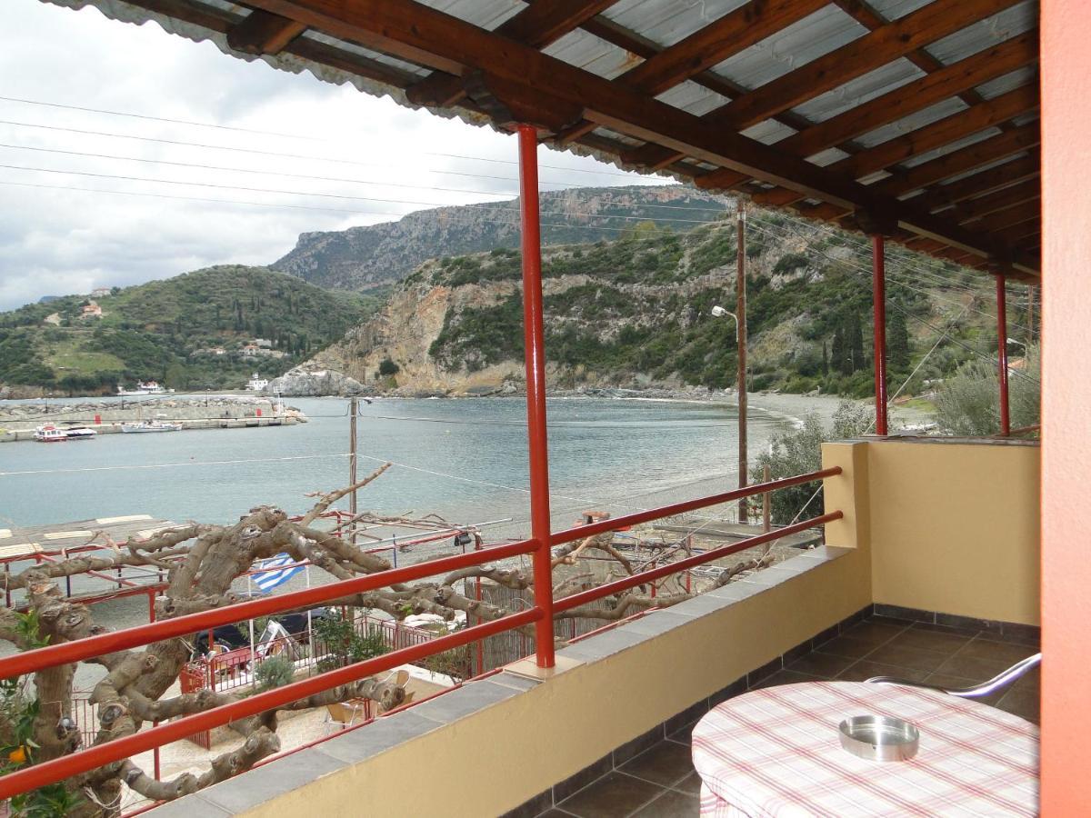 Porto Sabatiki Hotel Sampatiki Exterior photo